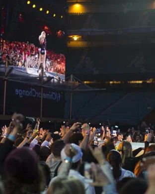 Live concert by SZN4