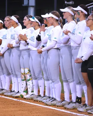 Oregon Ducks Softball vs. Ohio State Buckeyes